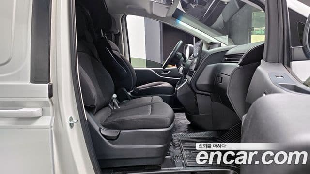 Hyundai Staria Smart, 2022 10