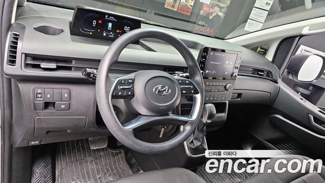 Hyundai Staria Smart, 2022 13