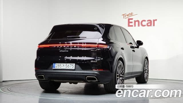 Porsche Cayenne (PO536), 2024 2