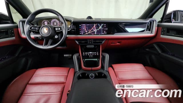 Porsche Cayenne (PO536), 2024 7