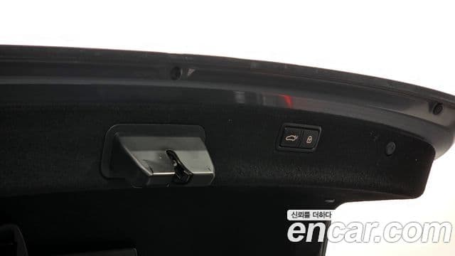 Genesis G80 Premium Luxury, 2018 17