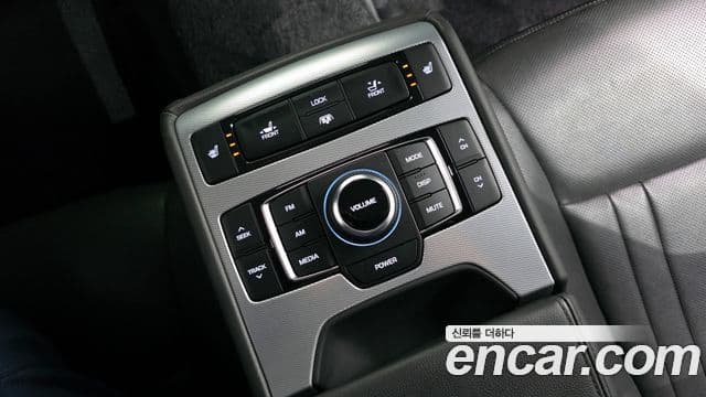 Genesis G80 Premium Luxury, 2018 18