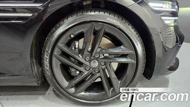 Genesis G80 (RG3) чёрный, 2026 все фото