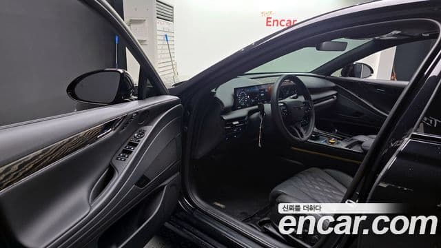 Genesis G80 (RG3) чёрный, 2026 10