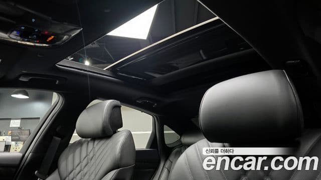 Genesis G80 (RG3) чёрный, 2026 18