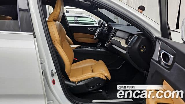 Volvo XC60 2세대 D5 Inscription, 2020 11
