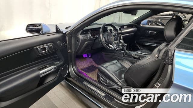 Ford Mustang купе, 2019 10