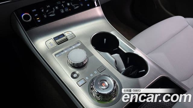 Genesis GV70, 2025 9