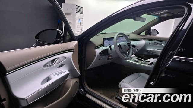 Genesis GV70, 2025 10