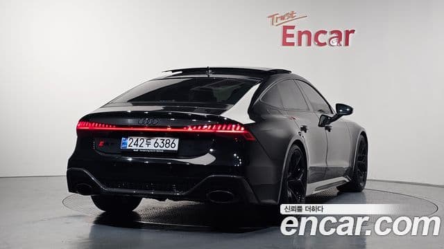 Audi RS7 (4K) 4.0 TFSI Quattro performance, 2025 2