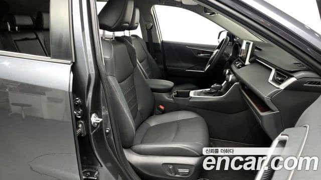 Toyota RAV4 5세대 2.5 4WD гибрид LTD, 2024 11