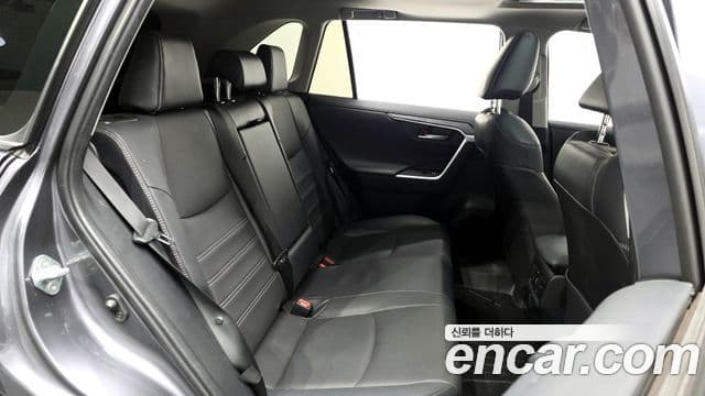 Toyota RAV4 5세대 2.5 4WD гибрид LTD, 2024 12