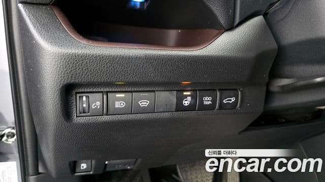 Toyota RAV4 5세대 2.5 4WD гибрид LTD, 2024 17