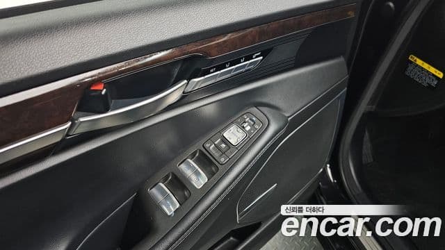 Genesis EQ900 Luxury, 2018 18