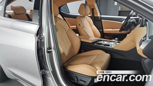 Genesis The / новый New G70, 2021 10