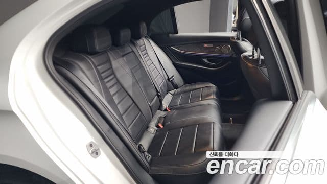 Mercedes-Benz E-класс W213 AMG Line, 2022 12