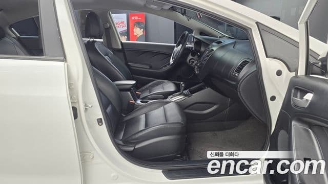 Kia K3 Deluxe, 2015 11