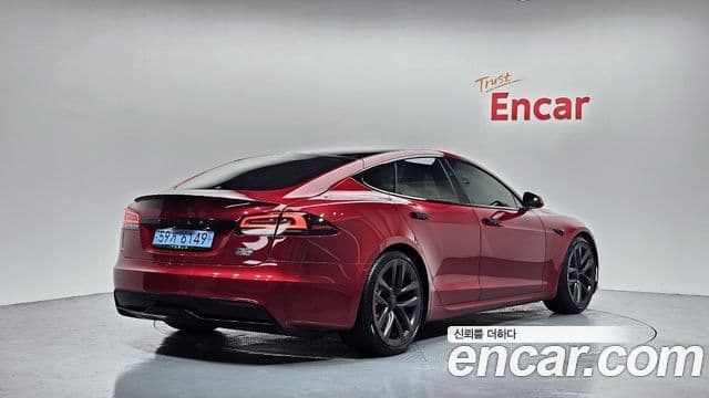 Tesla модель S Plaid, 2023 2