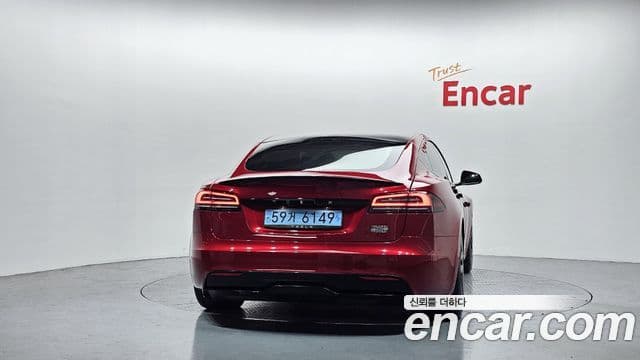 Tesla модель S Plaid, 2023 4