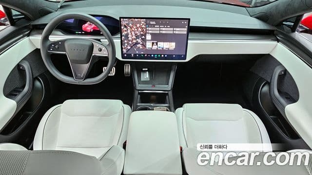 Tesla модель S Plaid, 2023 7