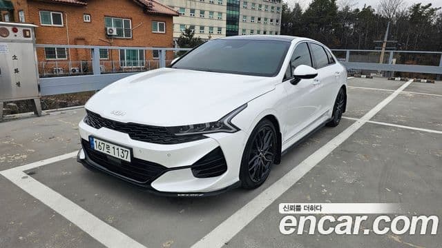 Kia K5 3세대 Signature, 2021 1