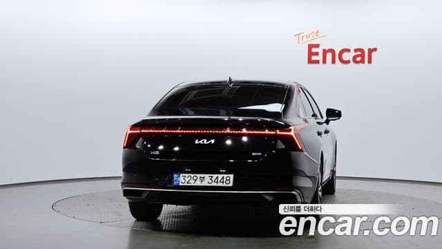 Kia K8 гибрид Signature, 2022 4