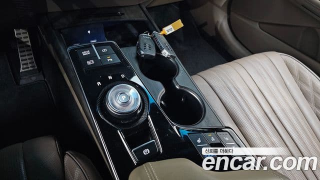 Kia K8 гибрид Signature, 2022 9