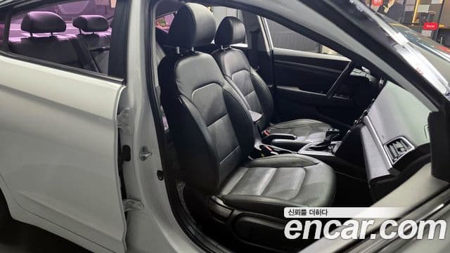 Hyundai Avante AD Premium, 2017 12