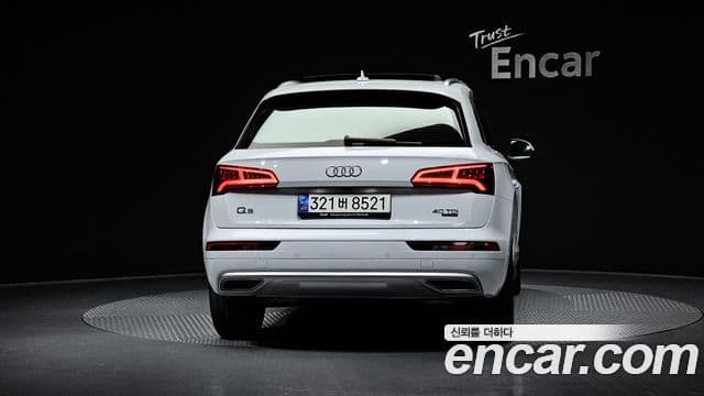 Audi Q5 (FY) Premium, 2020 4