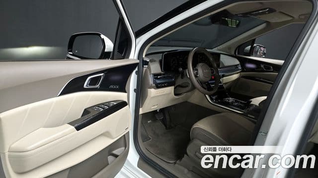 Kia Carnival 4세대 Signature, 2022 11