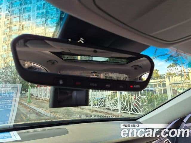 Genesis G80 Premium Luxury, 2017 16