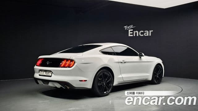 Ford Mustang купе, 2015 2