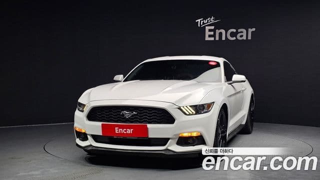Ford Mustang купе, 2015 3