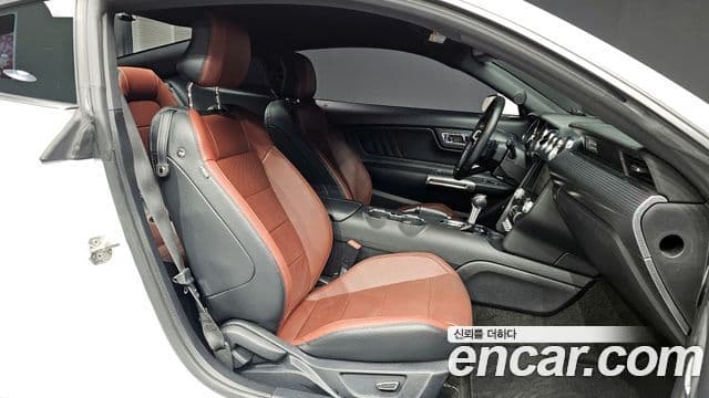 Ford Mustang купе, 2015 10