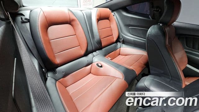 Ford Mustang купе, 2015 11