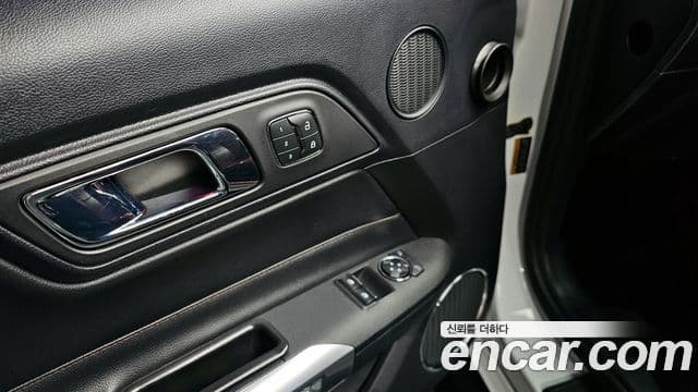 Ford Mustang купе, 2015 13