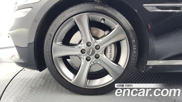 Genesis G80 (RG3) бензин 2.5 турбо AWD, 2022 все фото