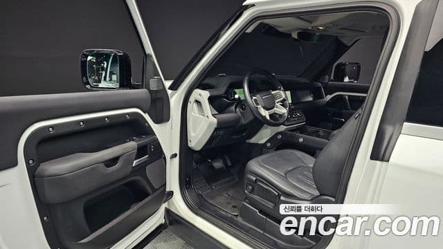 Land Rover Defender (L663) 90 D250 S, 2022 10