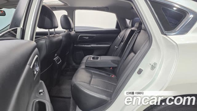 Nissan 알티마 L33, 2018 13