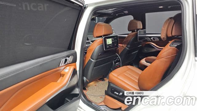 BMW X7 (G07) xDrive 40d M Sport 6인승, 2022 12