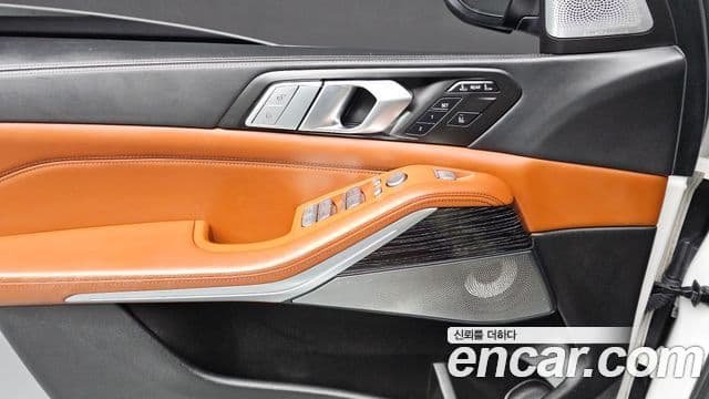 BMW X7 (G07) xDrive 40d M Sport 6인승, 2022 17