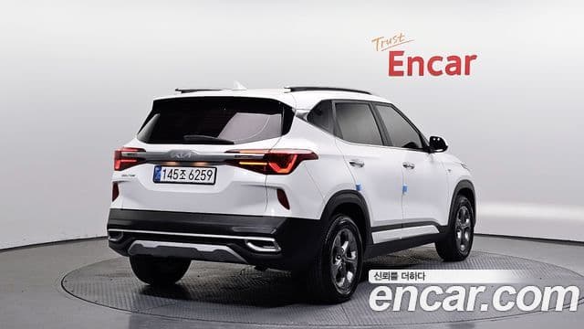 Kia Seltos Trendy, 2023 2