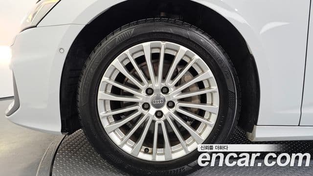 Audi A6 (C8) Premium, 2020 все фото