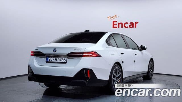 BMW 5시리즈 (G60) 523d xDrive M Sport, 2024 2
