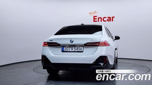 BMW 5시리즈 (G60) 523d xDrive M Sport, 2024 4