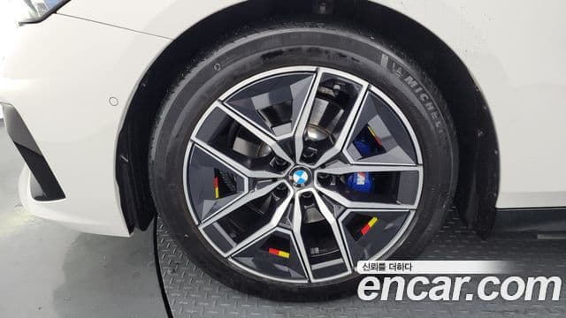 BMW 5시리즈 (G60) 523d xDrive M Sport, 2024 все фото