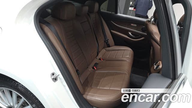 Mercedes-Benz E-класс W213 Exclusive, 2022 12