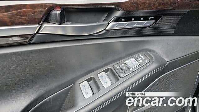 Genesis EQ900 Luxury, 2018 14