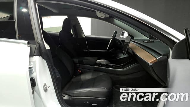 Tesla модель 3 Standard Range Plus, 2020 10