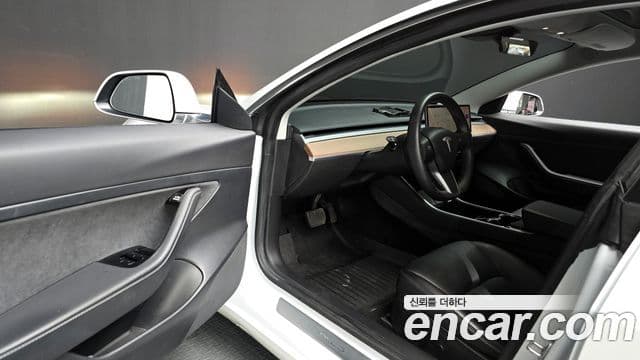 Tesla модель 3 Standard Range Plus, 2020 11